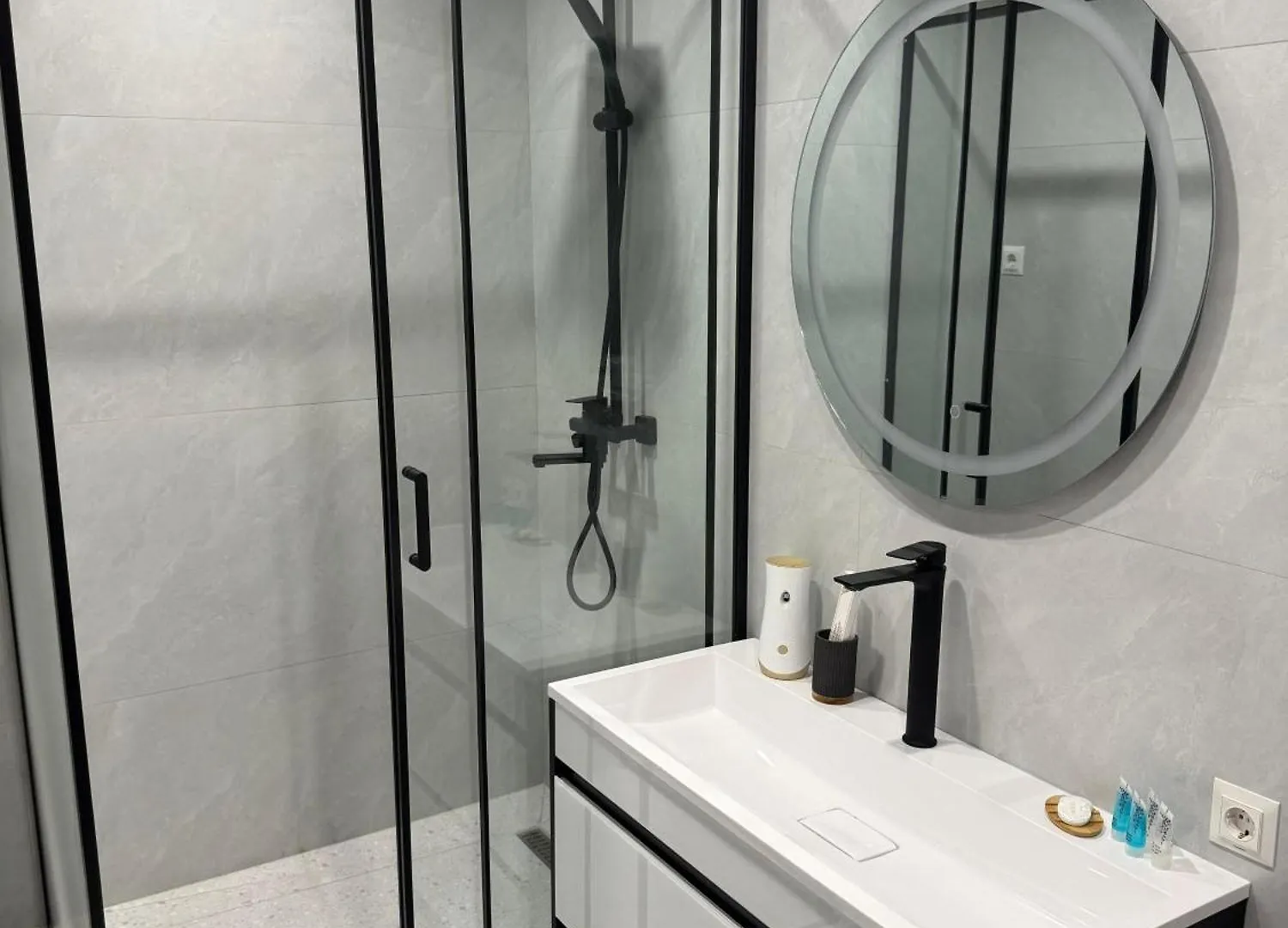 Однокомнатные Апартаменты В Meridian Apatments Almaty Apartment